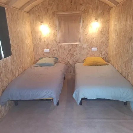 Maison 12 Couchages, Roulottes Et Piscine Naturelle *